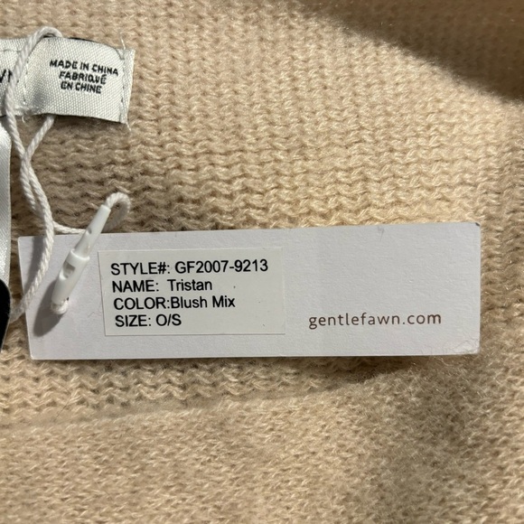 GENTLE  FAWN O/S Tristan Blush Mix Super Soft Poncho Shrug w/ Fringe New w/ Tags - Picture 9 of 9